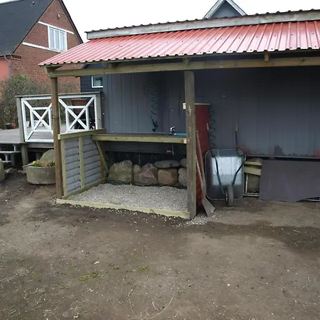 In With 3 Bedrooms And Wifi *