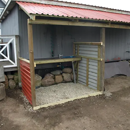 In With 3 Bedrooms And Wifi