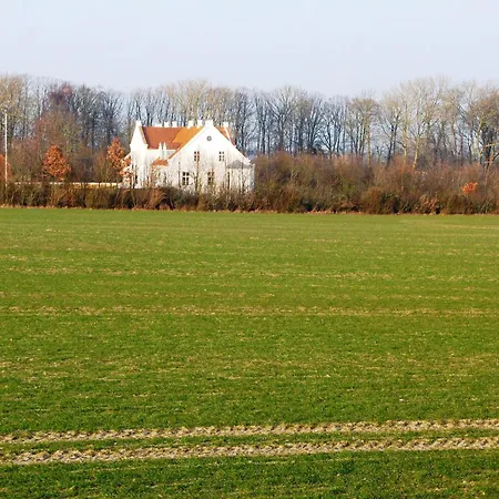Holiday home In With 3 Bedrooms And Wifi