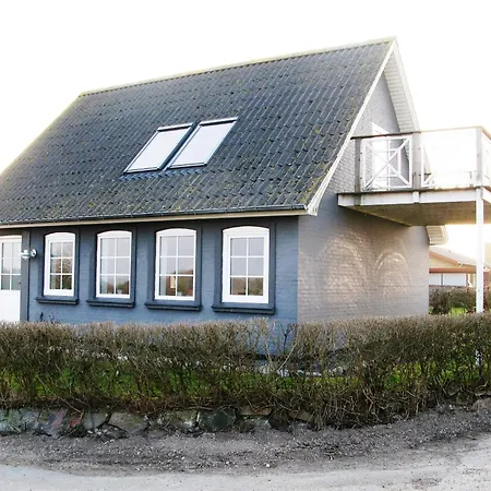 Holiday home In With 3 Bedrooms And Wifi *