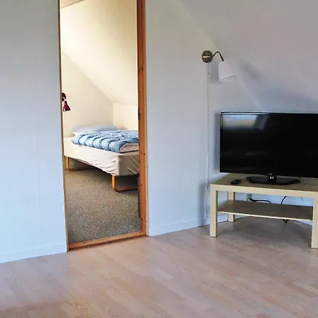 In With 3 Bedrooms And Wifi 펜션 Rudkøbing