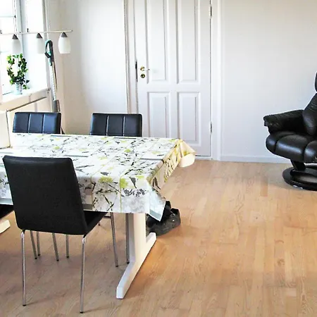 In With 3 Bedrooms And Wifi Ferienhaus